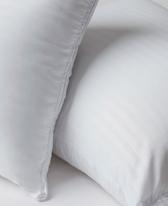 Almohada de microfibra Cadi