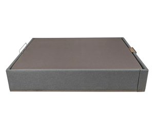 Vista frontal del canapé tapizado eléctrico Design Pikolin color piombo