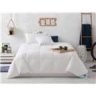 Edredón Nube Otoño en dormitorio moderno blanco