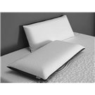 Almohada Sensitive Airsoft DOM - doble cara sobre colchón (ambientada)