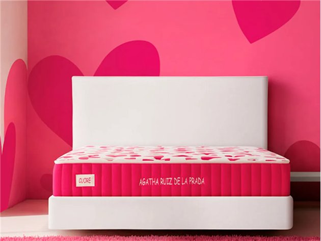 Colchón Cuore Ágatha Ruiz de la Prada en dormitorio fucsia
