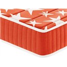 Detalle acolchado continuo y estampado de estrellas del colchón Orange