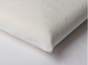 Detalle de la cremallera de la almohada Visco Antialérgenos Velfont