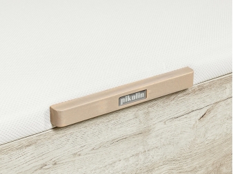 Detalle tirador del Canapé Naturebox 2.0 doble tapa y alta capacidad glaciar